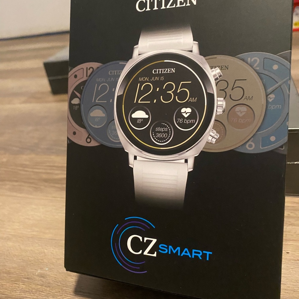 NEW IN BOX Citizen CZ Smart Touchscreen White Silicone Smart Watch MX1000-28X